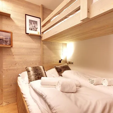 Le Phoenix Apartment *